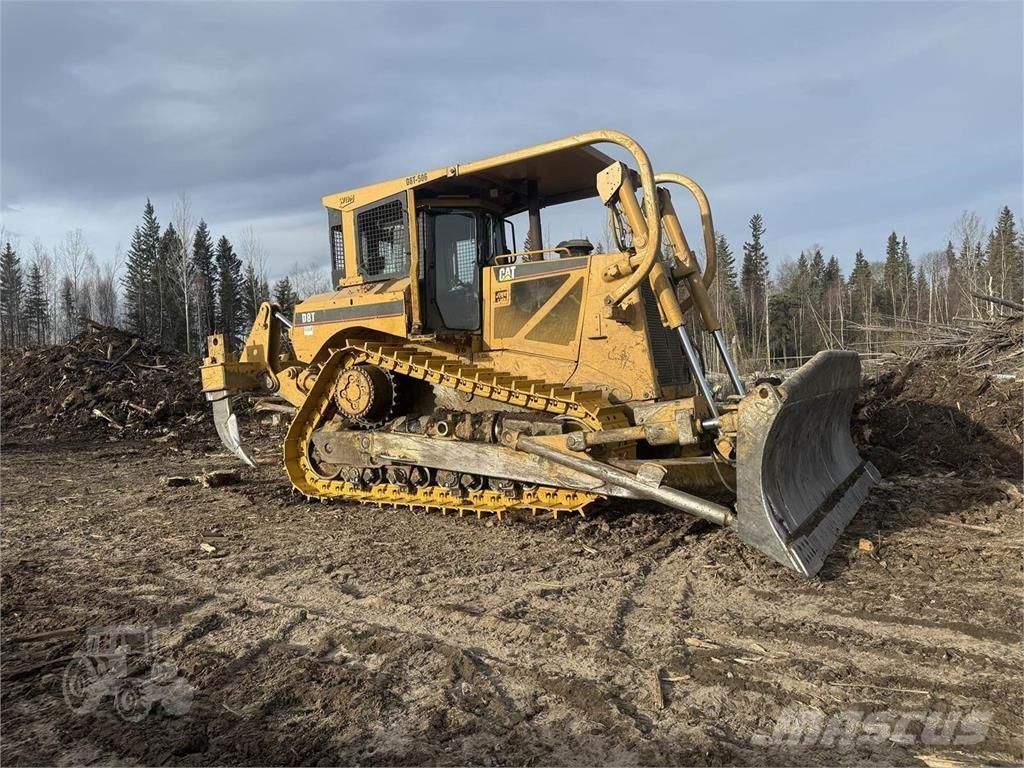 CAT D8T A Buldozer sobre oruga