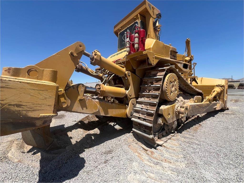 CAT D9L Buldozer sobre oruga