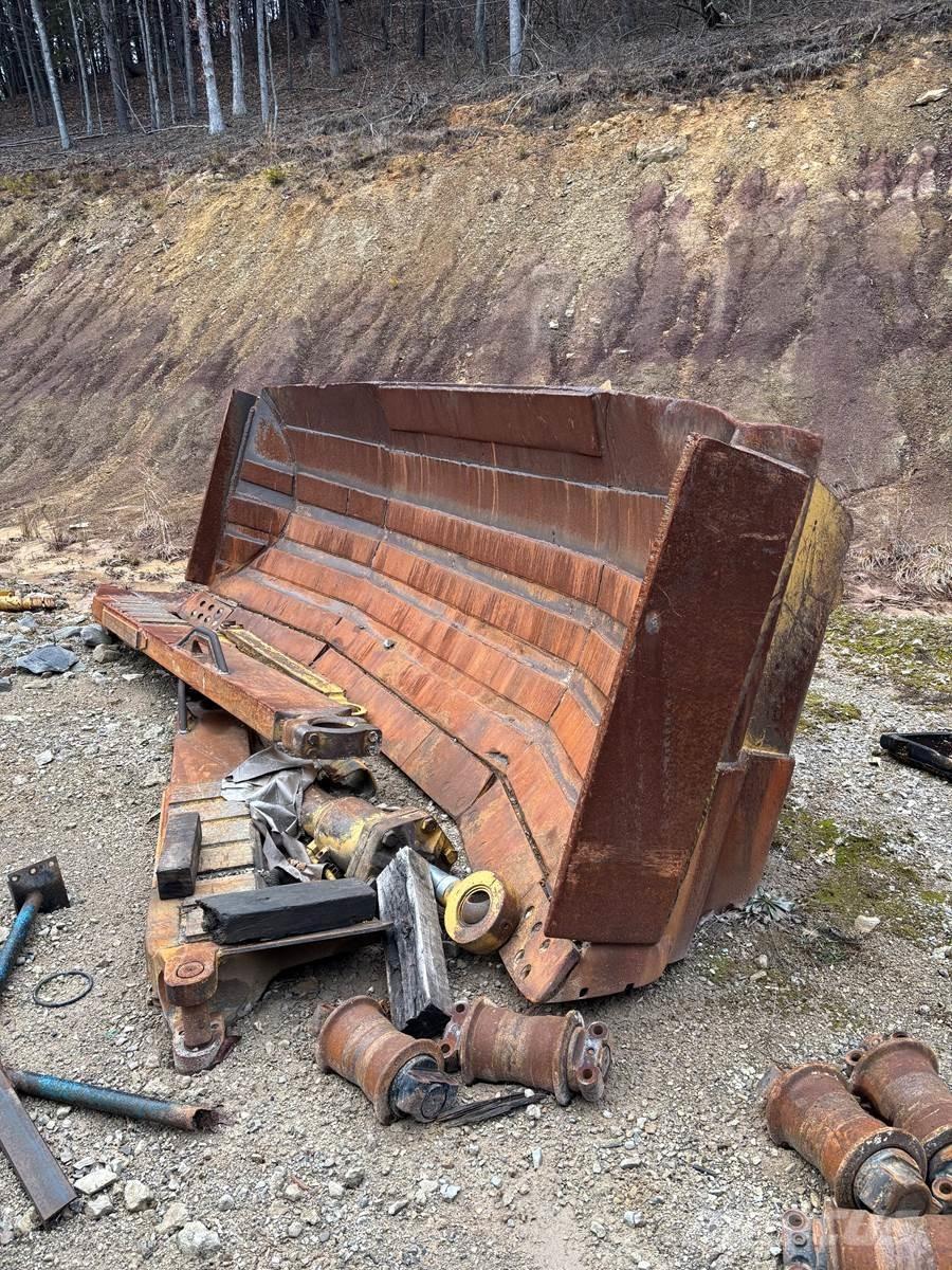 CAT D9R Buldozer sobre oruga