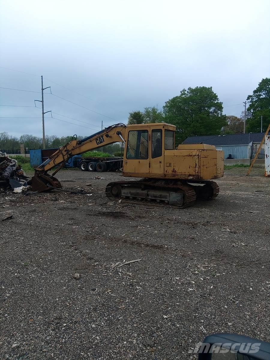 CAT E110B Excavadoras sobre orugas