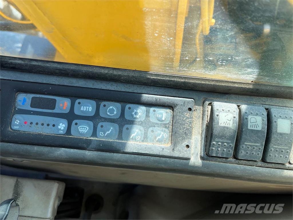 CAT M318C Excavadoras de ruedas