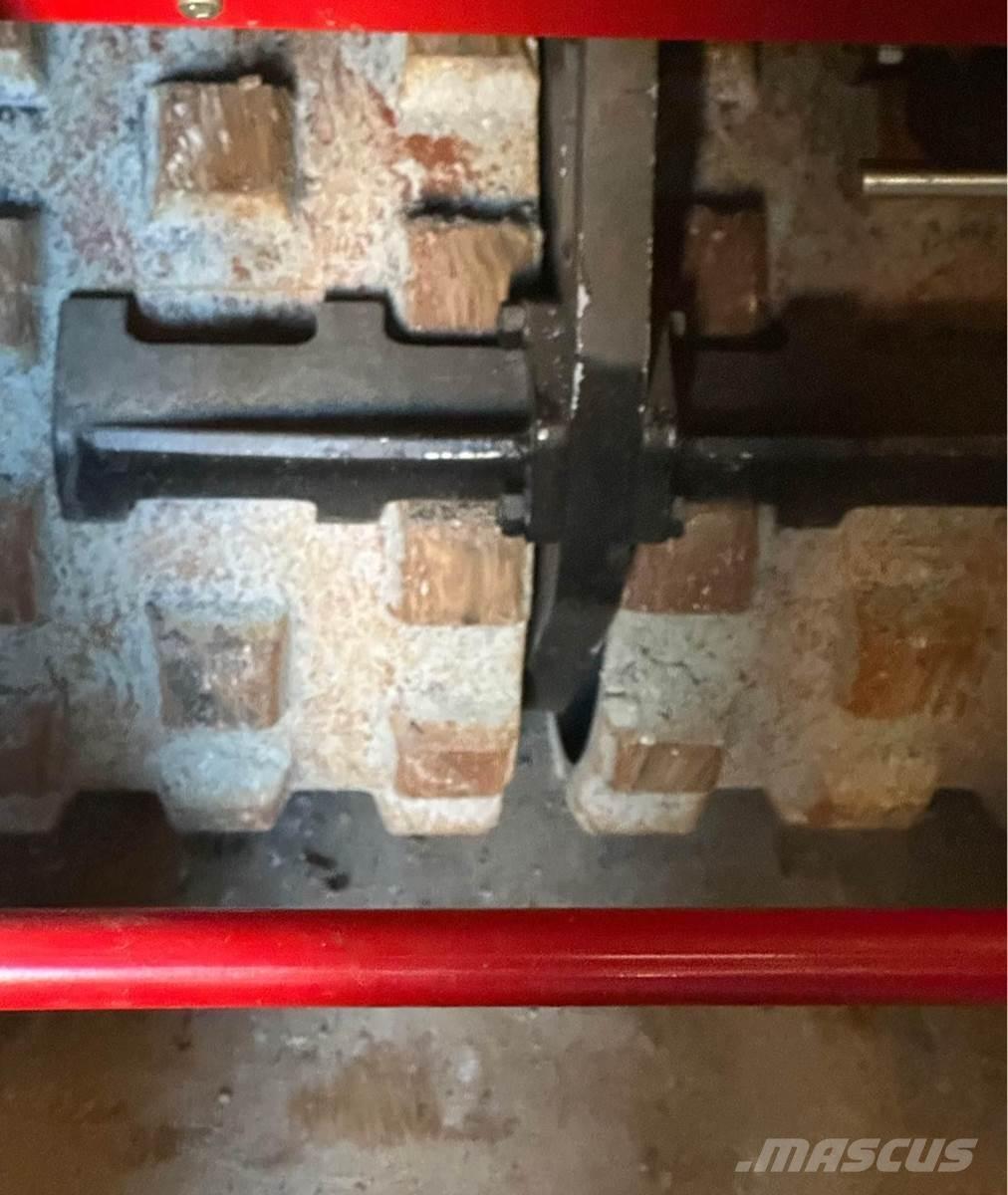  CP TR630 Rodillos vibratorios arrastrados