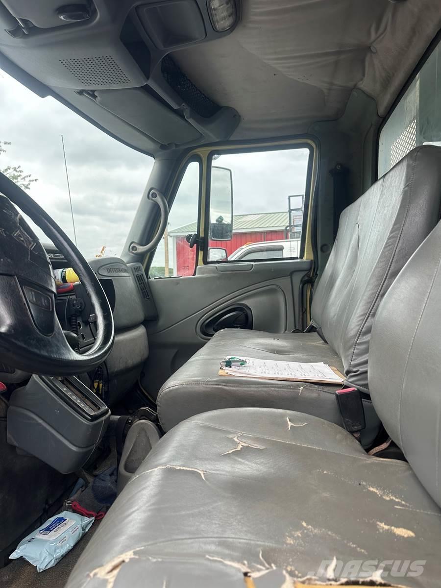 Finn T120 Tolvas receptoras, sopladoras y elevadoras