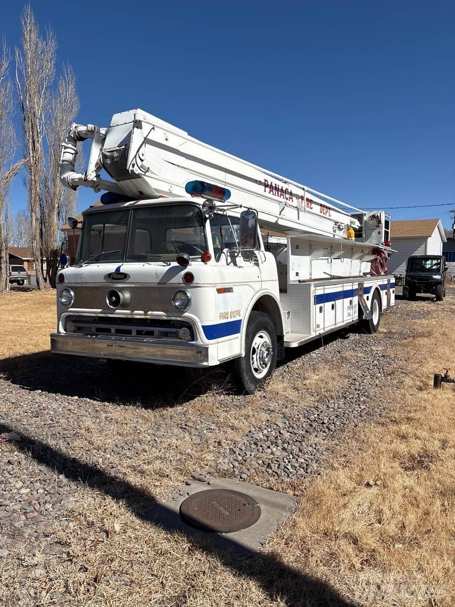 Ford 8000 Camiones de bomberos