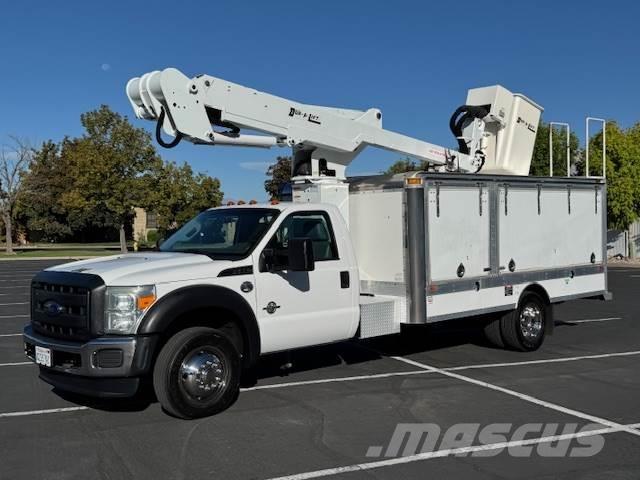 Ford F-550 Plataformas sobre camión