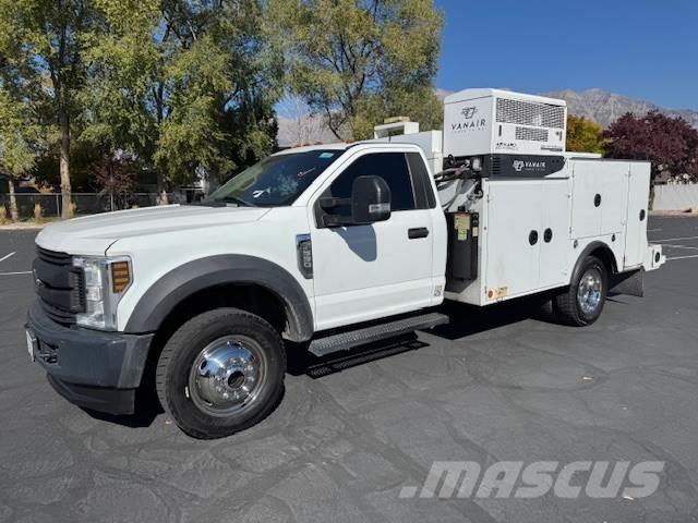 Ford F-550 Vehículos municipales multiusos