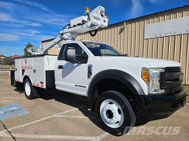 Ford F-550 Plataformas sobre camión
