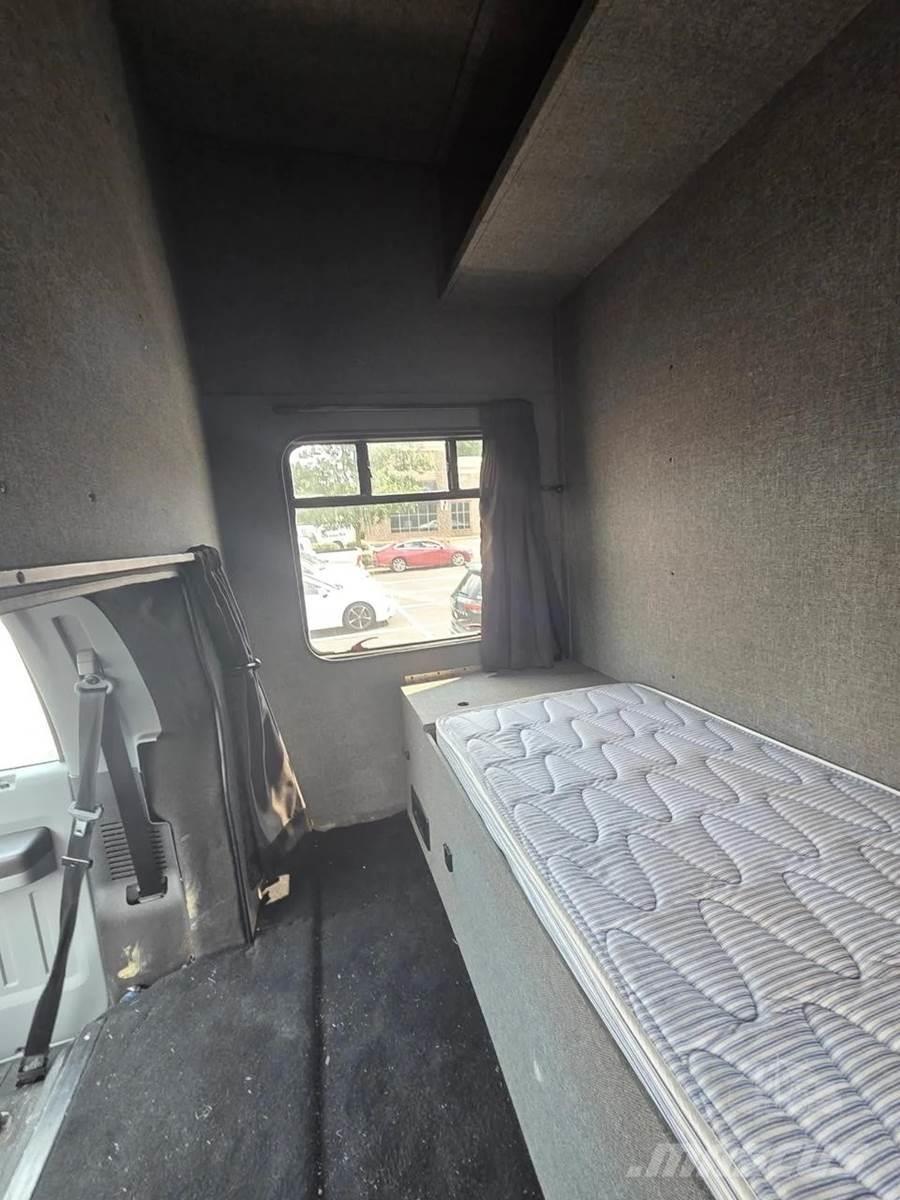 Ford F-650 Camiones con caja de remolque