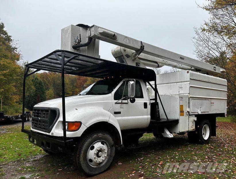 Ford F-750 Plataformas sobre camión
