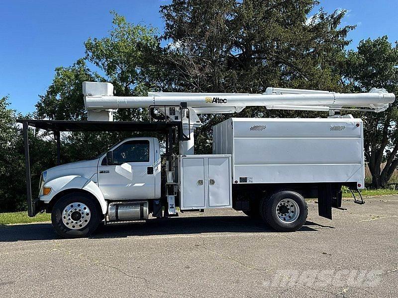 Ford F-750 Plataformas sobre camión