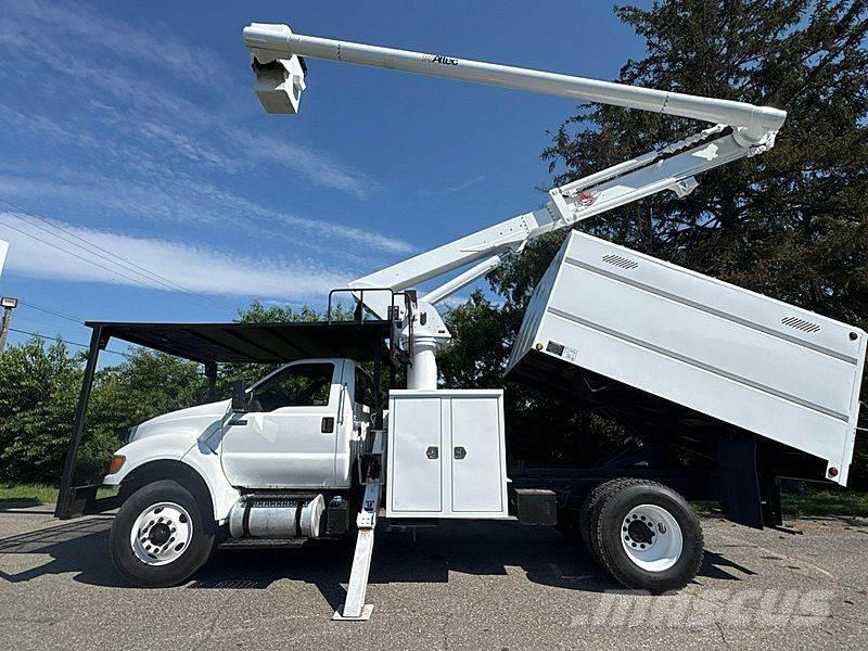 Ford F-750 Plataformas sobre camión