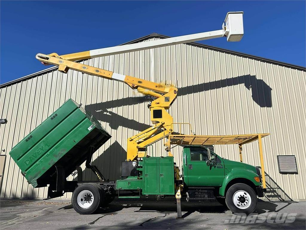 Ford F-750 Plataformas sobre camión