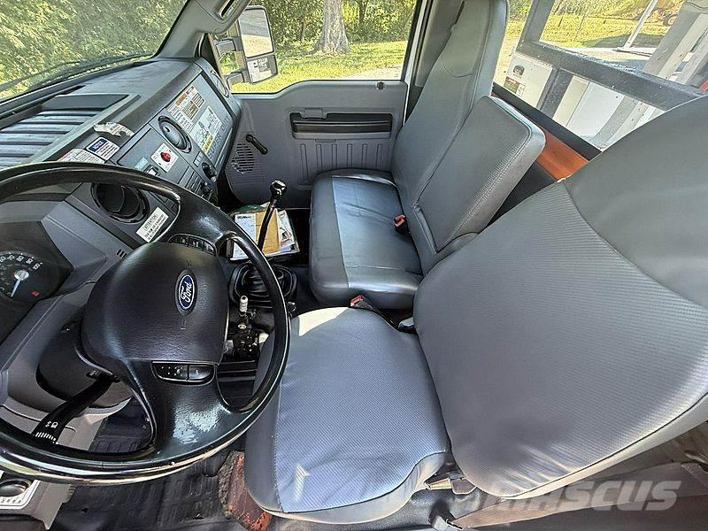 Ford F-750 Plataformas sobre camión