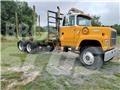 Ford L8000 Transportes de madera