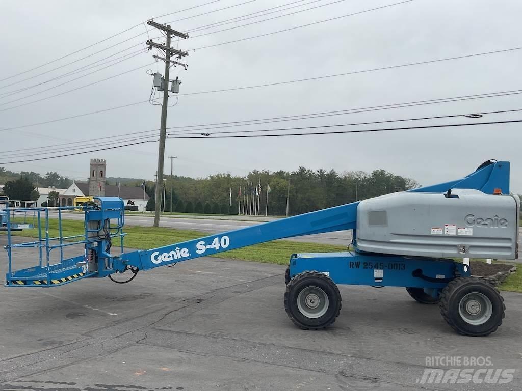 Genie S40 Plataformas con brazo de elevación telescópico