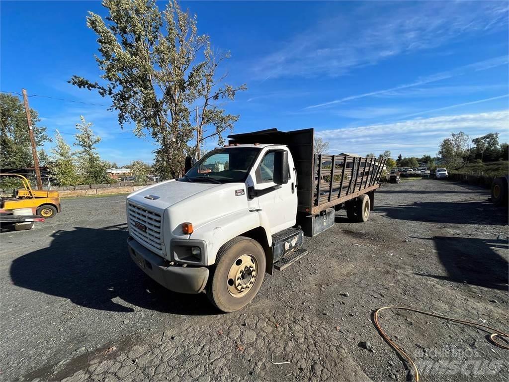 GMC C6500 Camiones de cama baja