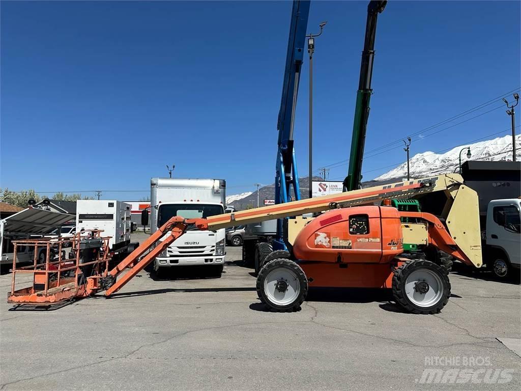 JLG 600AJ Plataformas con brazo de elevación telescópico