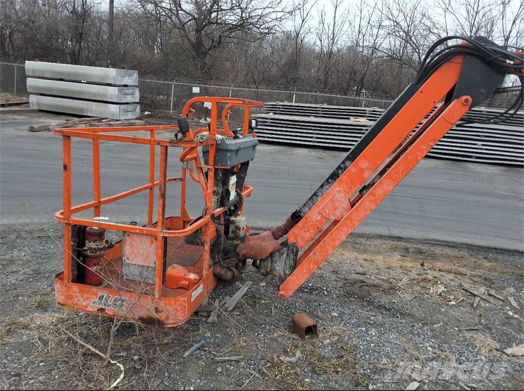 JLG 600AJ Plataformas con brazo de elevación manual