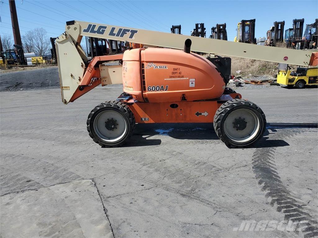 JLG 600AJ Plataformas con brazo de elevación manual