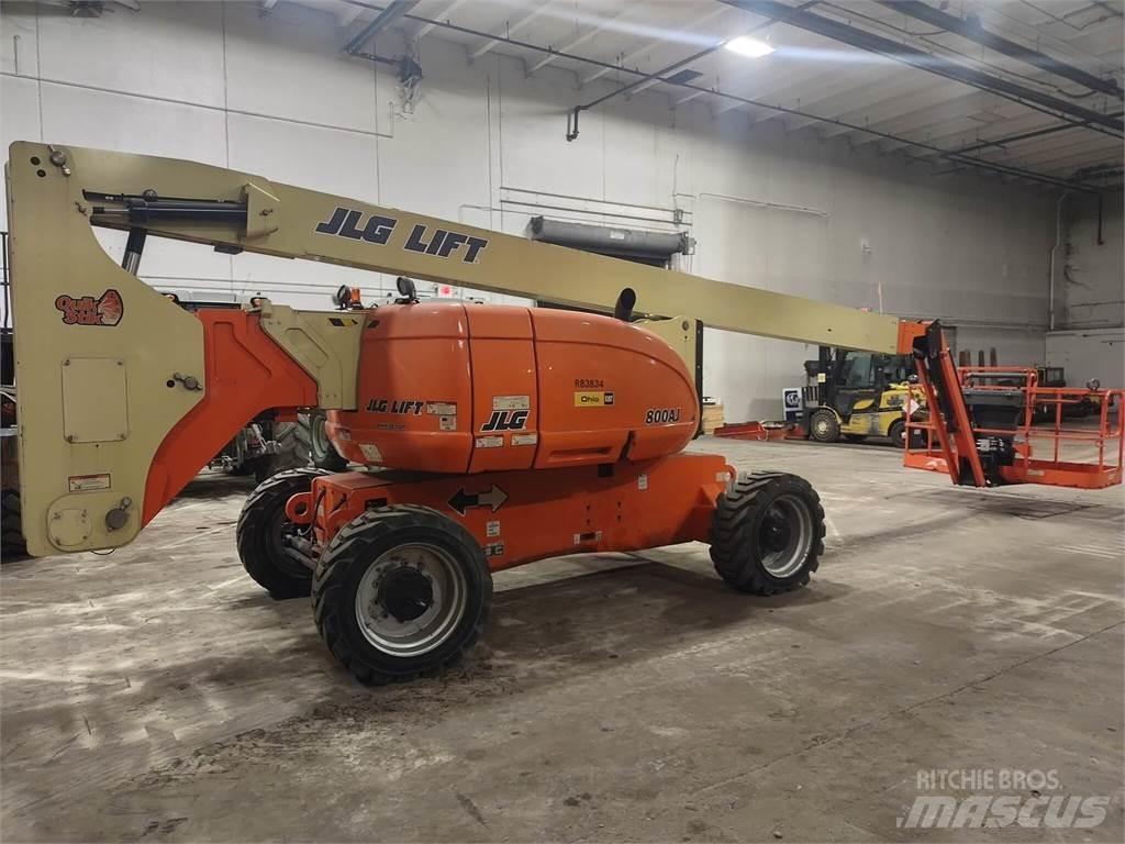 JLG 800AJ Plataformas con brazo de elevación telescópico