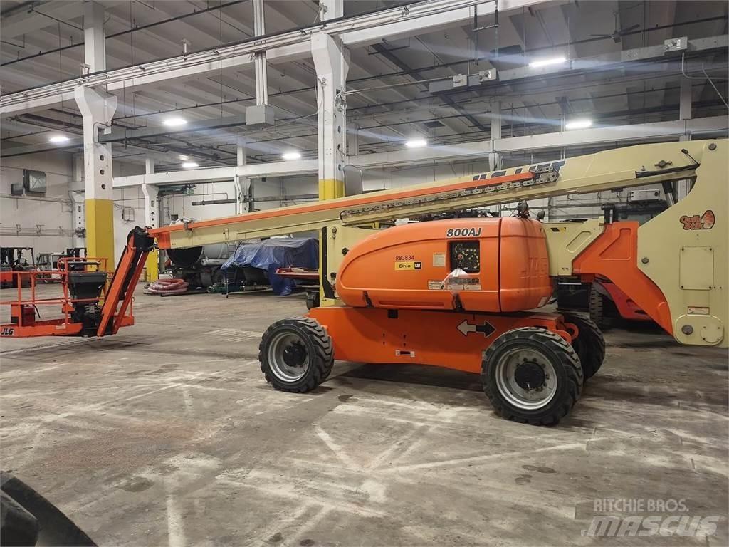 JLG 800AJ Plataformas con brazo de elevación telescópico