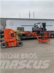 JLG E300AJ Plataformas con jaula de elevación