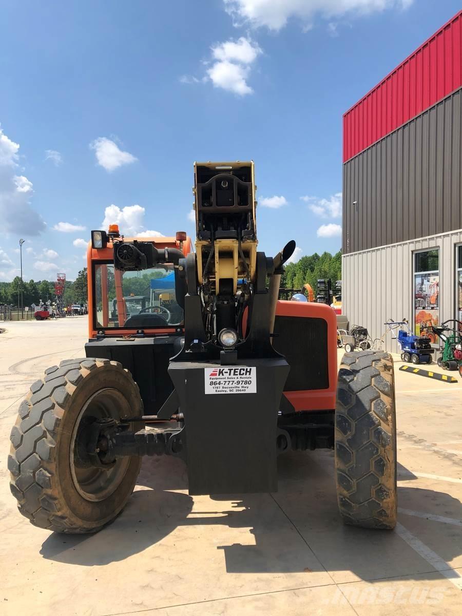 JLG G6-42A Plataformas con brazo de elevación telescópico