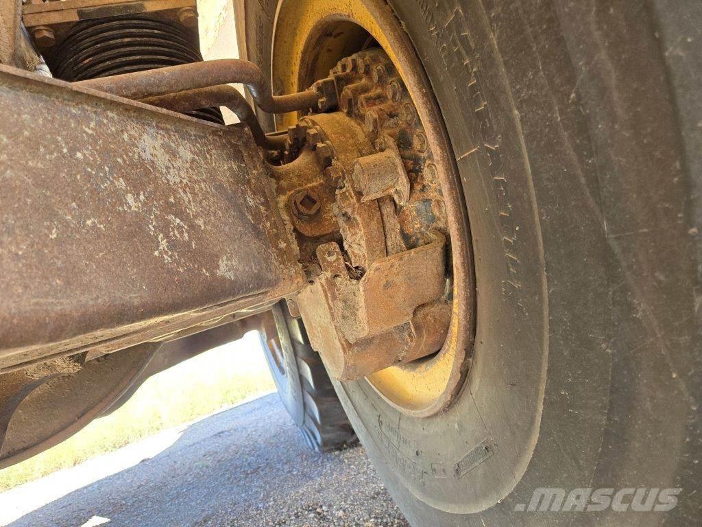 Komatsu HM300-2 Camiones articulados