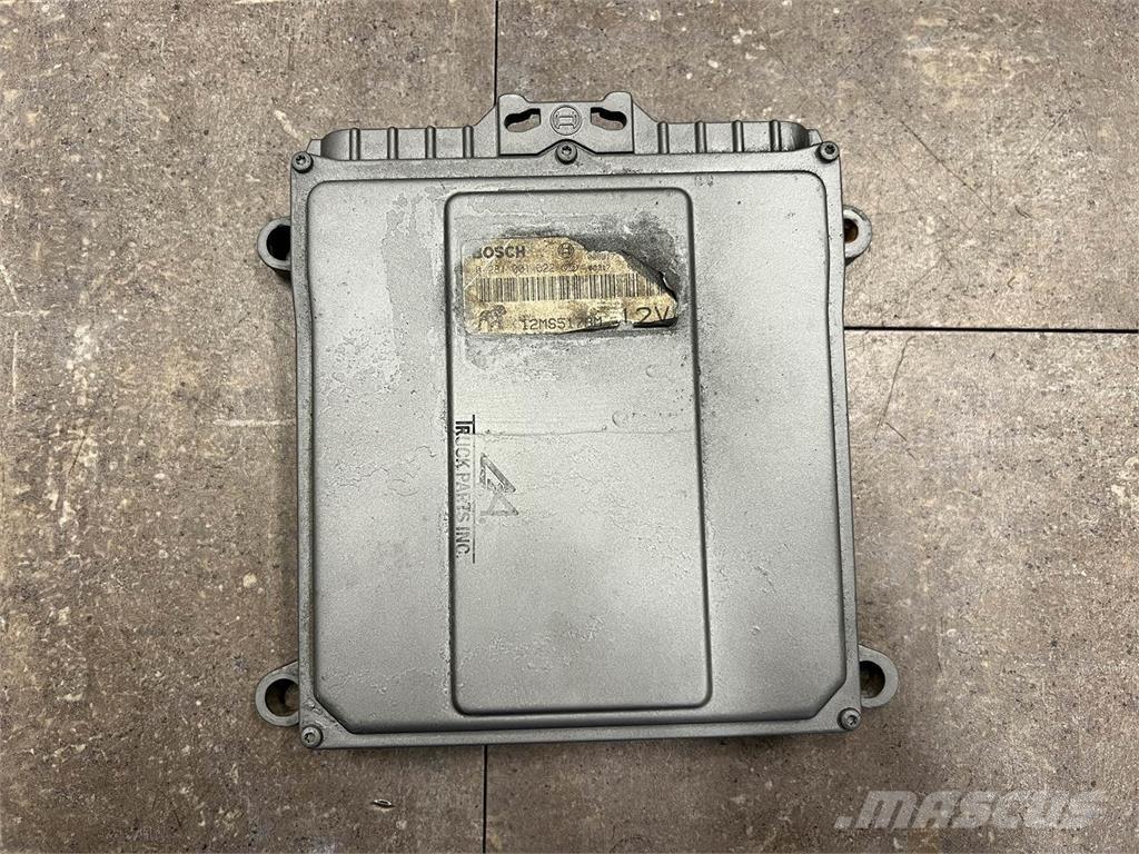 Mack  Componentes electrónicos