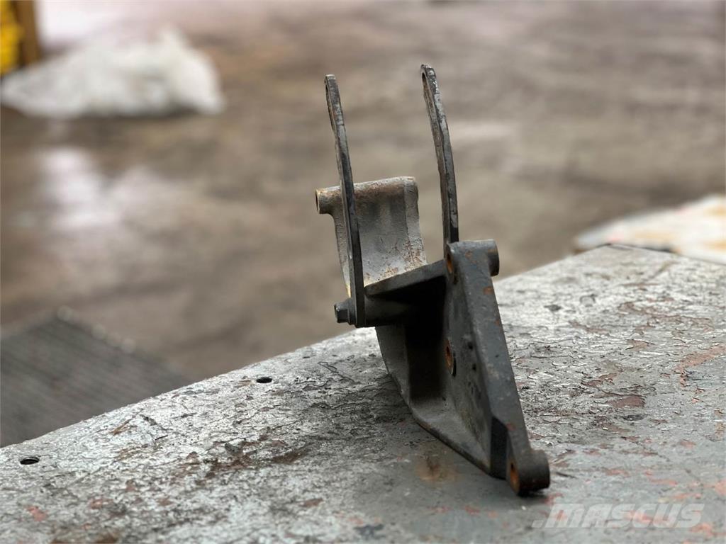 Mack  Otros componentes