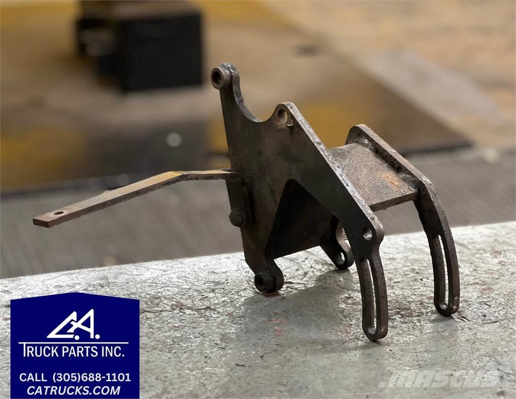 Mack  Otros componentes