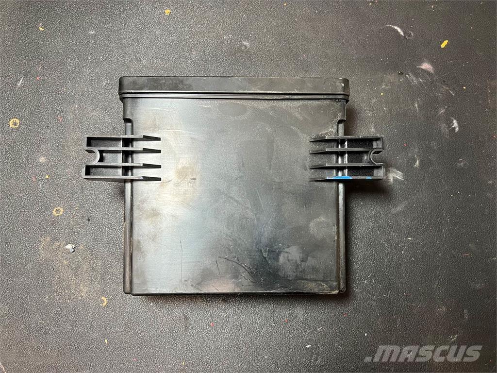 Mack  Componentes electrónicos