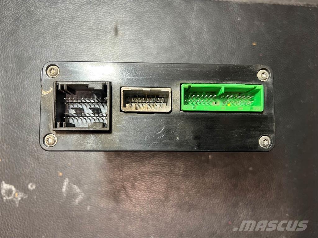 Mack  Componentes electrónicos