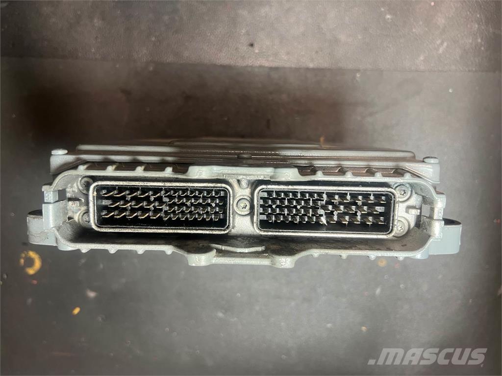 Mack  Componentes electrónicos