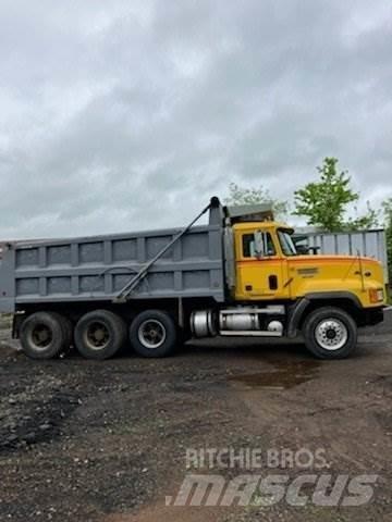 Mack CL713 Bañeras basculantes usadas