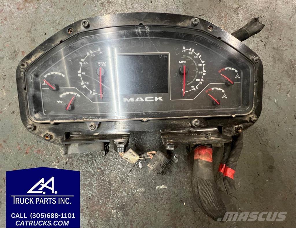 Mack LE612 Otros componentes