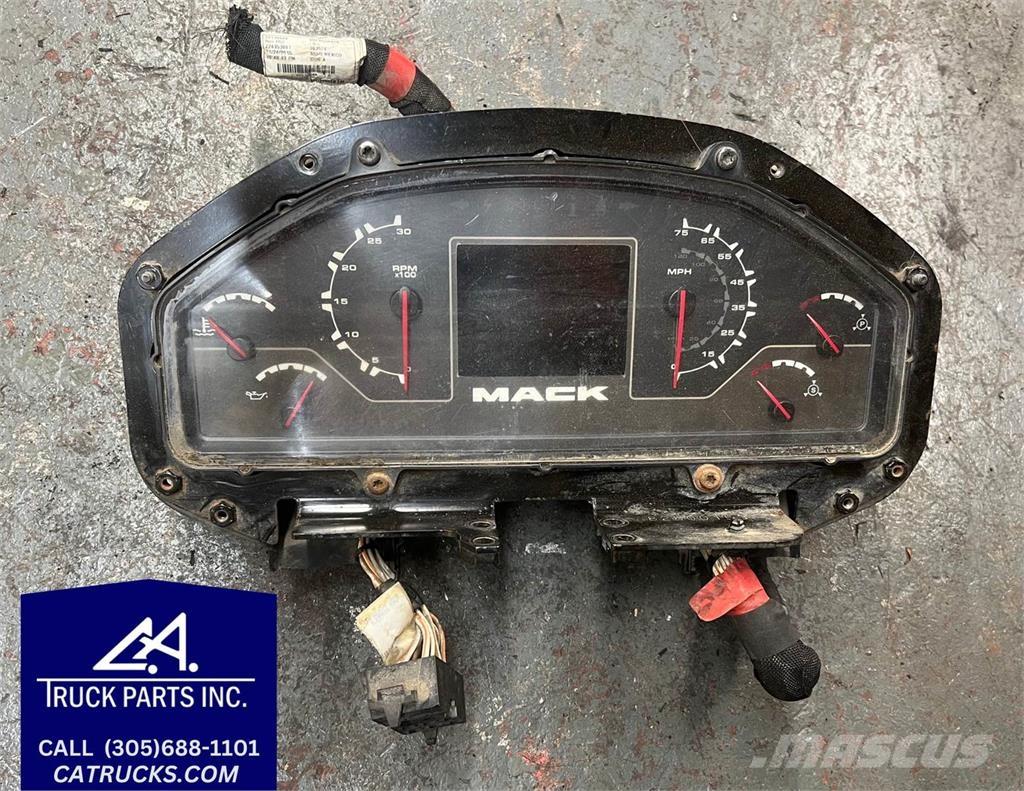 Mack LE613 Otros componentes