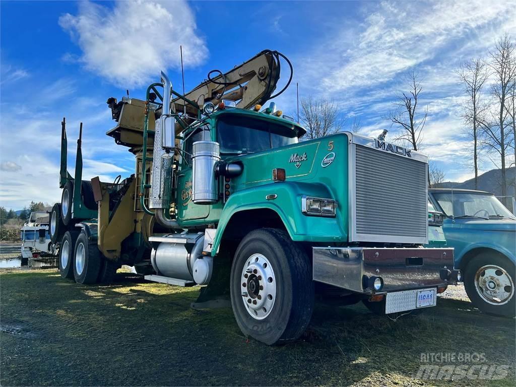 Mack RW700 Transportes de madera