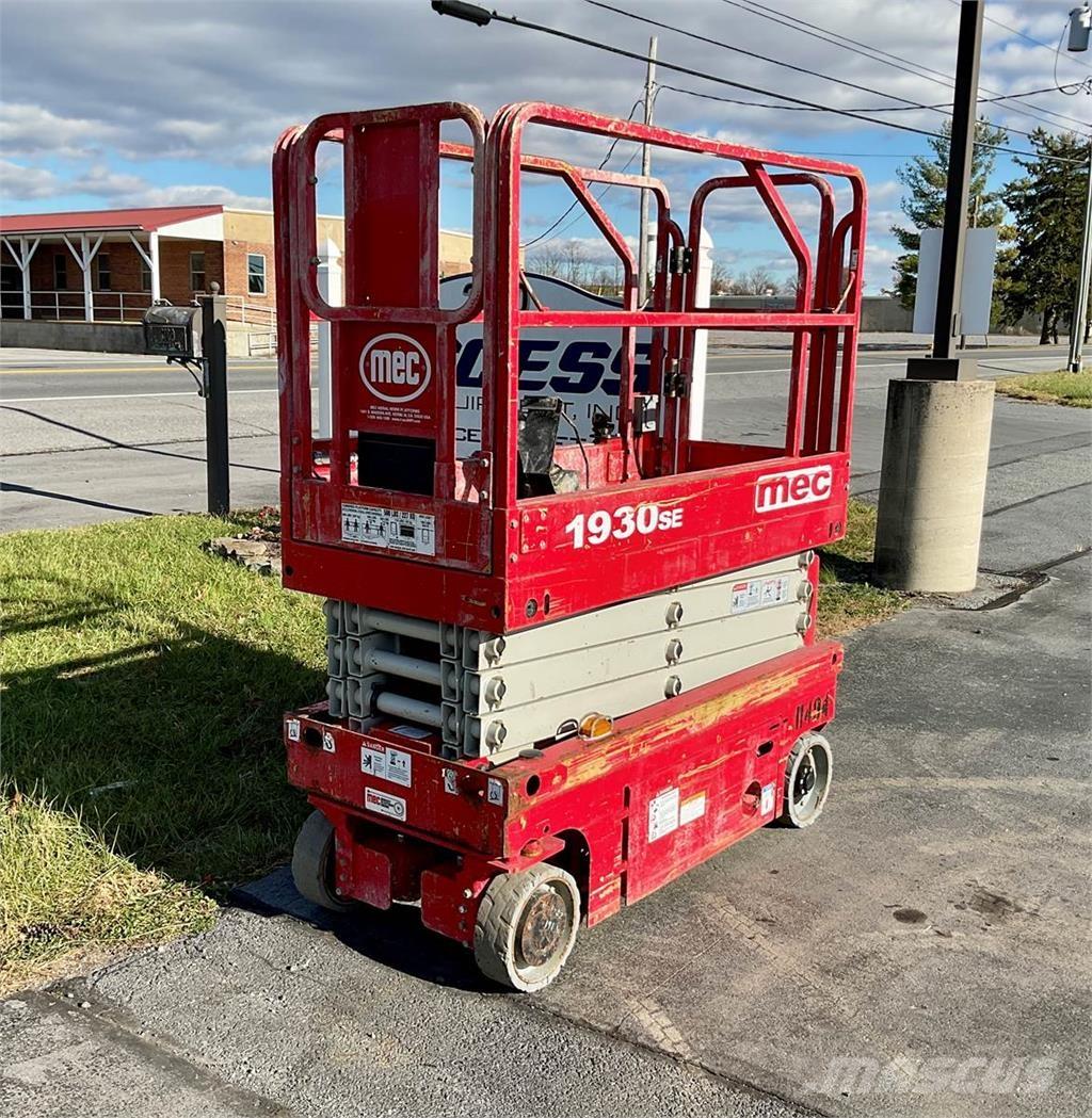 MEC 1930SE Plataformas tijera