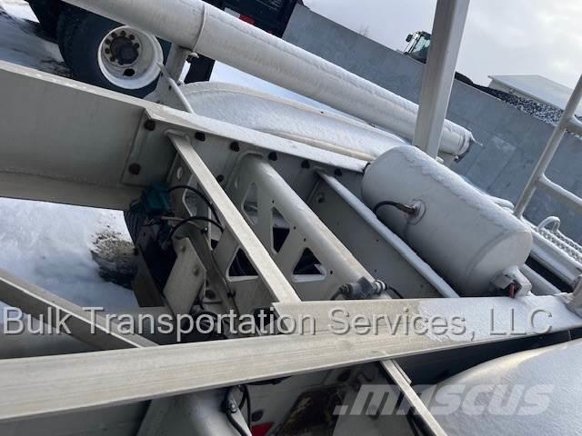 Polar 1660 CU FT Cisternas