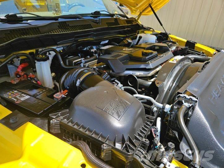 RAM 5500 Plataformas sobre camión