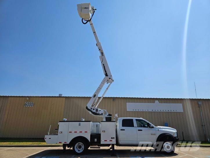 RAM 5500 Plataformas sobre camión