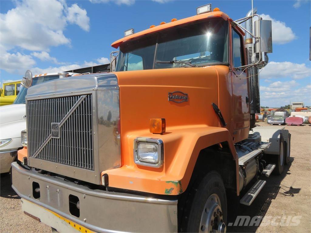 Volvo ACL Camiones con chasís y cabina