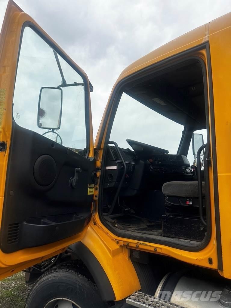 Volvo VHD Bañeras basculantes usadas