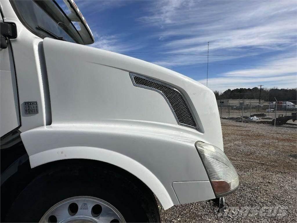 Volvo VNL Otros componentes