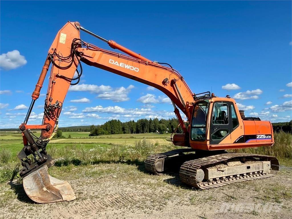 Daewoo 220LC-V Excavadoras sobre orugas