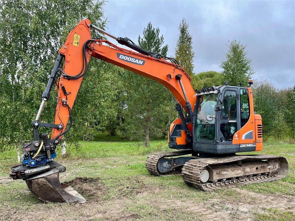 Doosan DX140LC Excavadoras sobre orugas