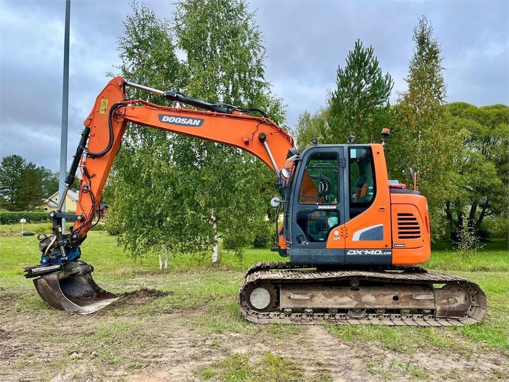 Doosan DX140LC Excavadoras sobre orugas