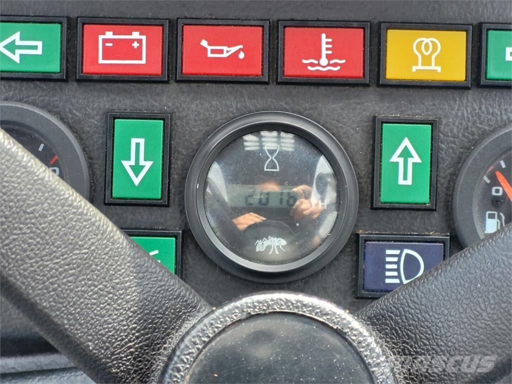 GiANT D337T Otra maquinaria agrícola