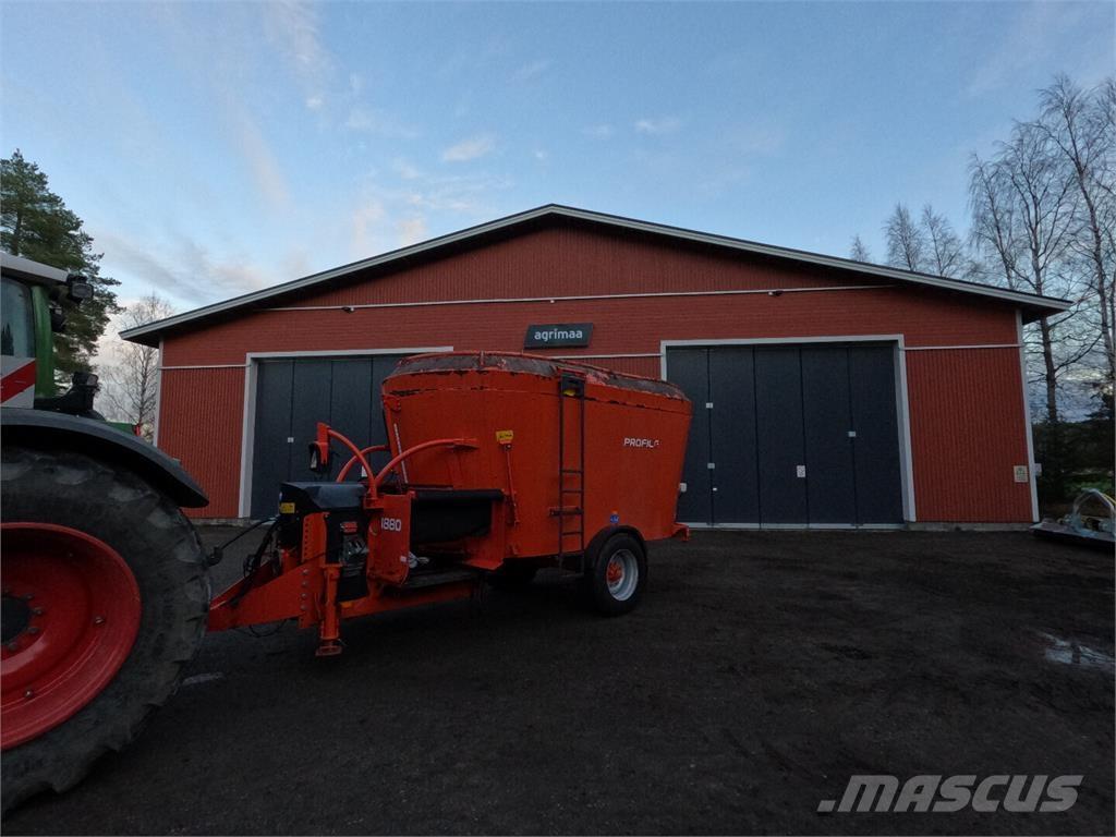Kuhn Profile 1880 Otros equipos y accesorios para ganadería